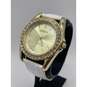 New Women’s Manhattan Watch Gold Tone 40mm Case White Band